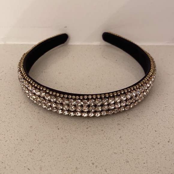 Various Women’s Headbands - Picture 3 of 3